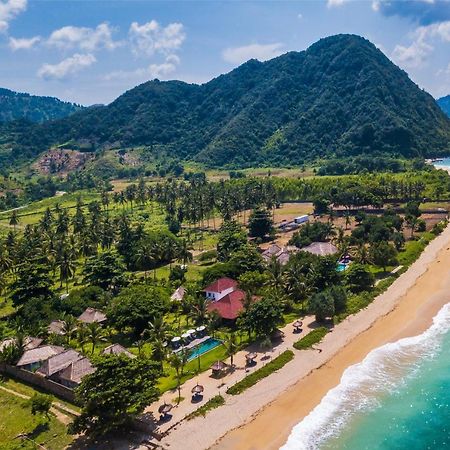Segara Lombok Beach Resort Selong Belanak Ngoại thất bức ảnh