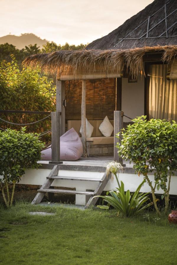 Segara Lombok Beach Resort Selong Belanak Ngoại thất bức ảnh