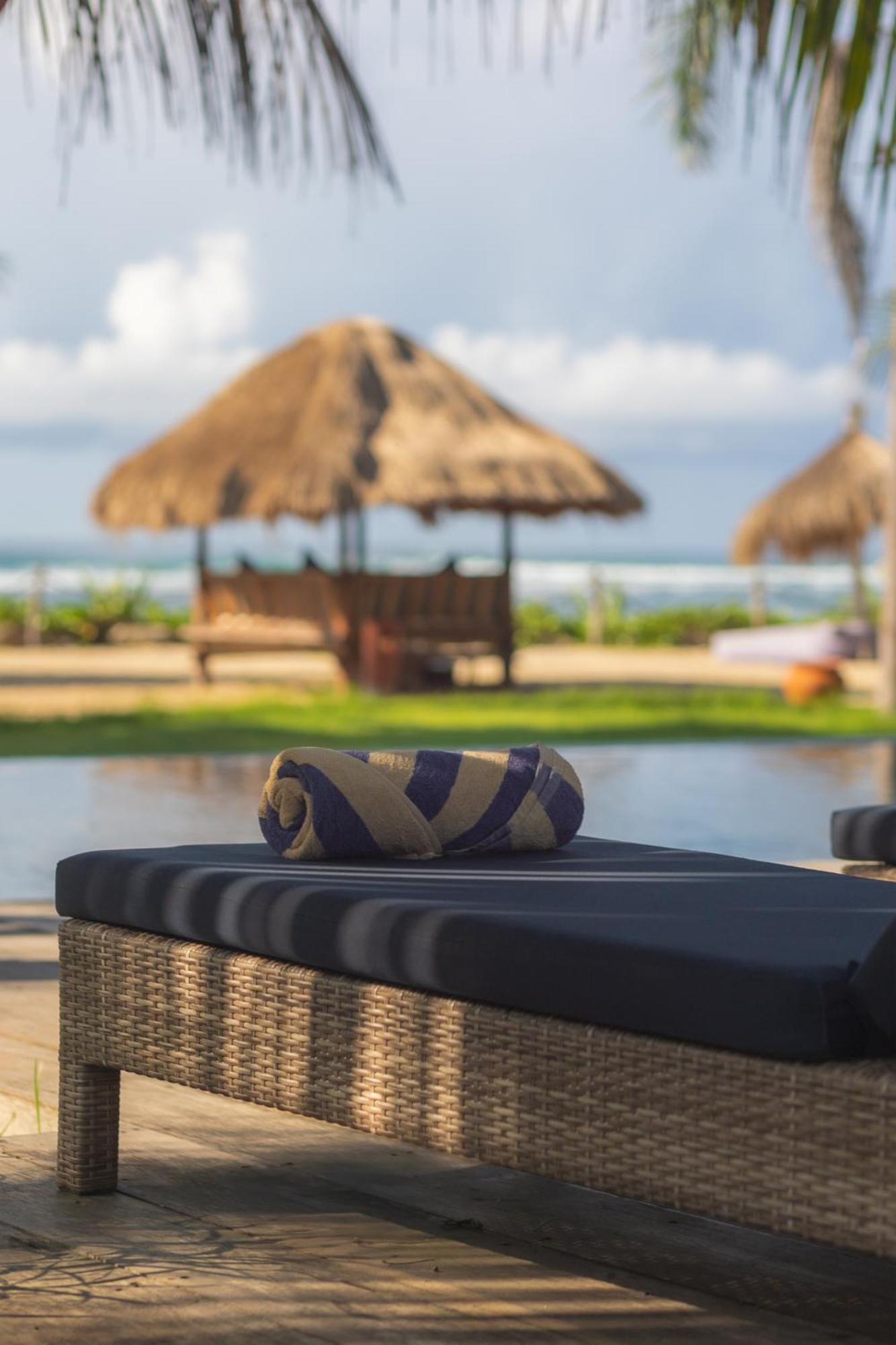 Segara Lombok Beach Resort Selong Belanak Ngoại thất bức ảnh