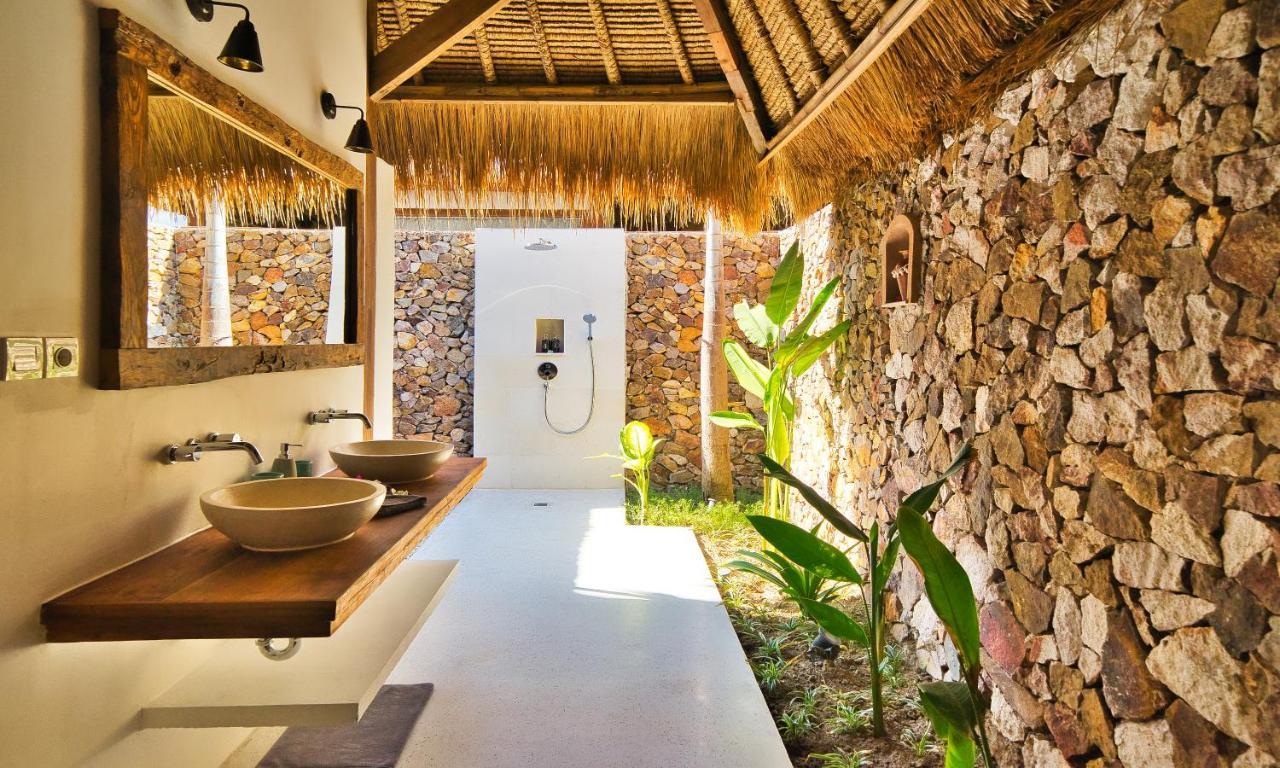 Segara Lombok Beach Resort Selong Belanak Ngoại thất bức ảnh