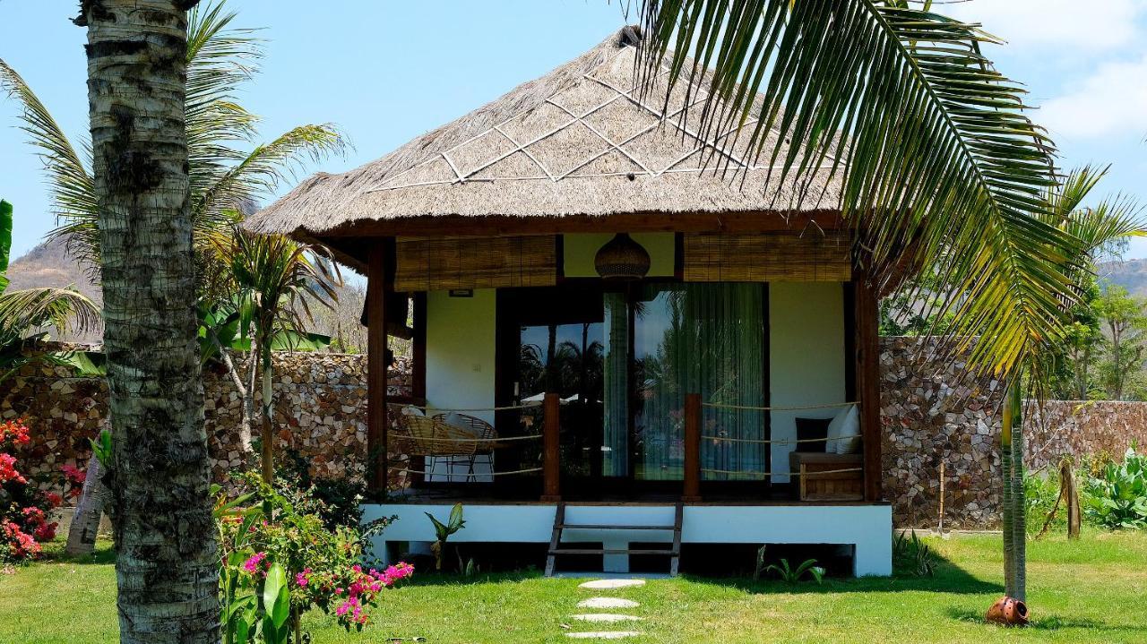 Segara Lombok Beach Resort Selong Belanak Ngoại thất bức ảnh